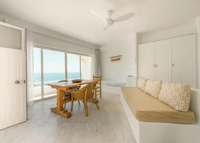 Апартаменты Eagles Nest Mykonos Mykonos Town