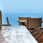 アパート Eagles' Nest Mykonos Suites & Apartments With Heated Pool & Jacuzzis Mykonos Town