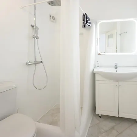 Eagles' Nest Mykonos & With Heated Pool & Jacuzzis