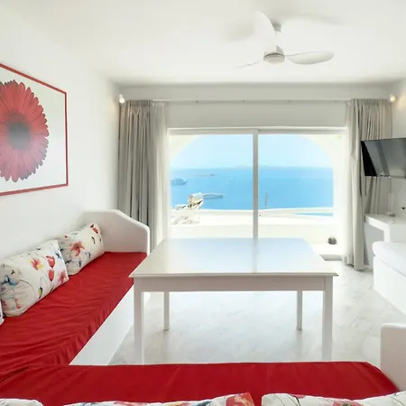 アパート Eagles' Nest Mykonos & With Heated Pool & Jacuzzis *