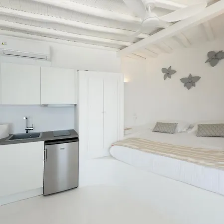 Eagles' Nest Mykonos & With Heated Pool & Jacuzzis Apartamento