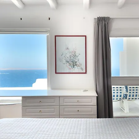Eagles' Nest Mykonos & With Heated Pool & Jacuzzis