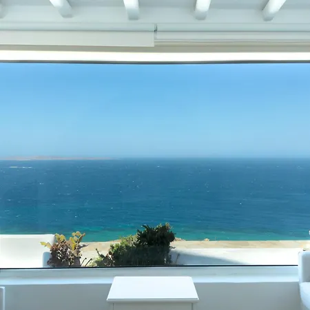 Eagles' Nest Mykonos & With Heated Pool & Jacuzzis *