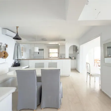 شقة Eagles' Nest Mykonos & With Heated Pool & Jacuzzis